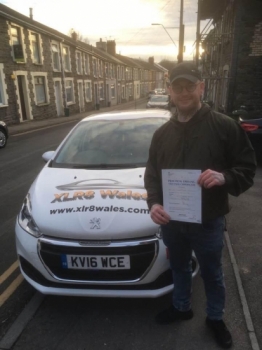 2.12.19 - Congratulations to Richard Popple on passing his driving test today 1st time with 3 minors with our Peter 🚗🚦👍🏻